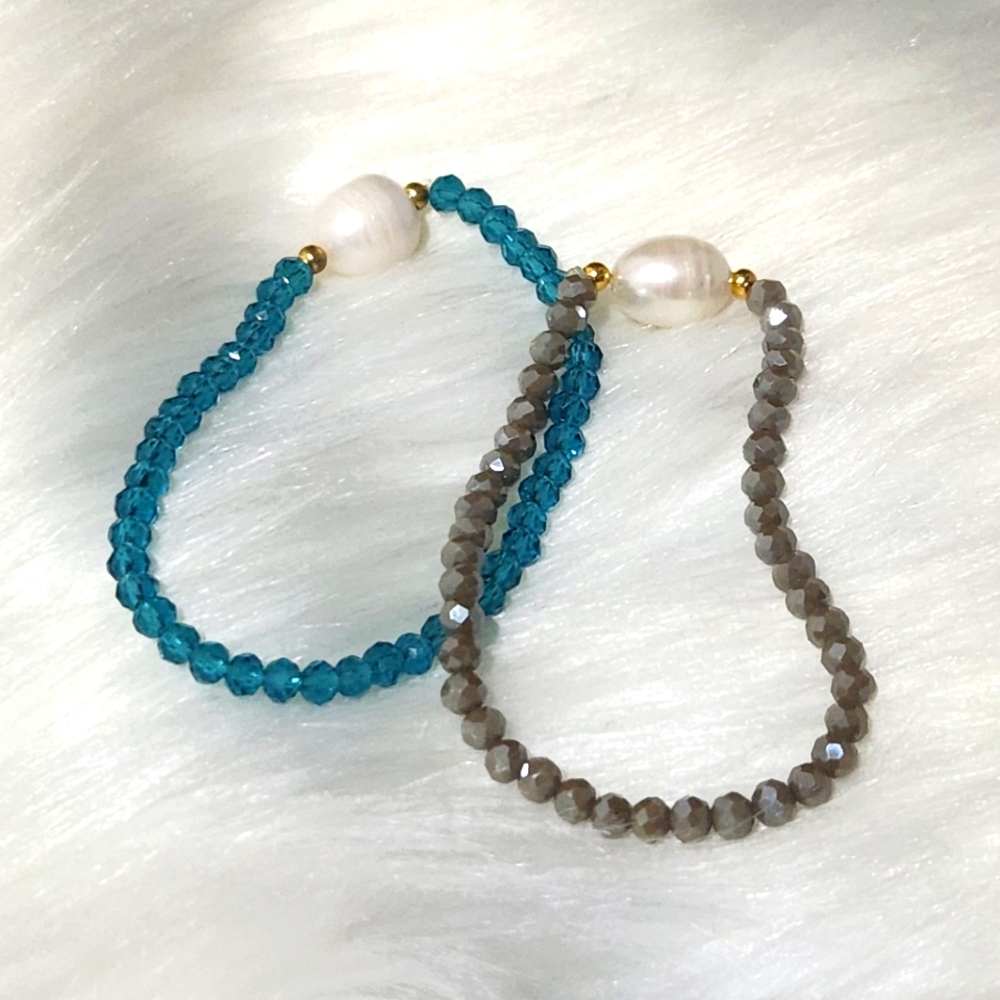 sparkly mini crystal beads with pearl